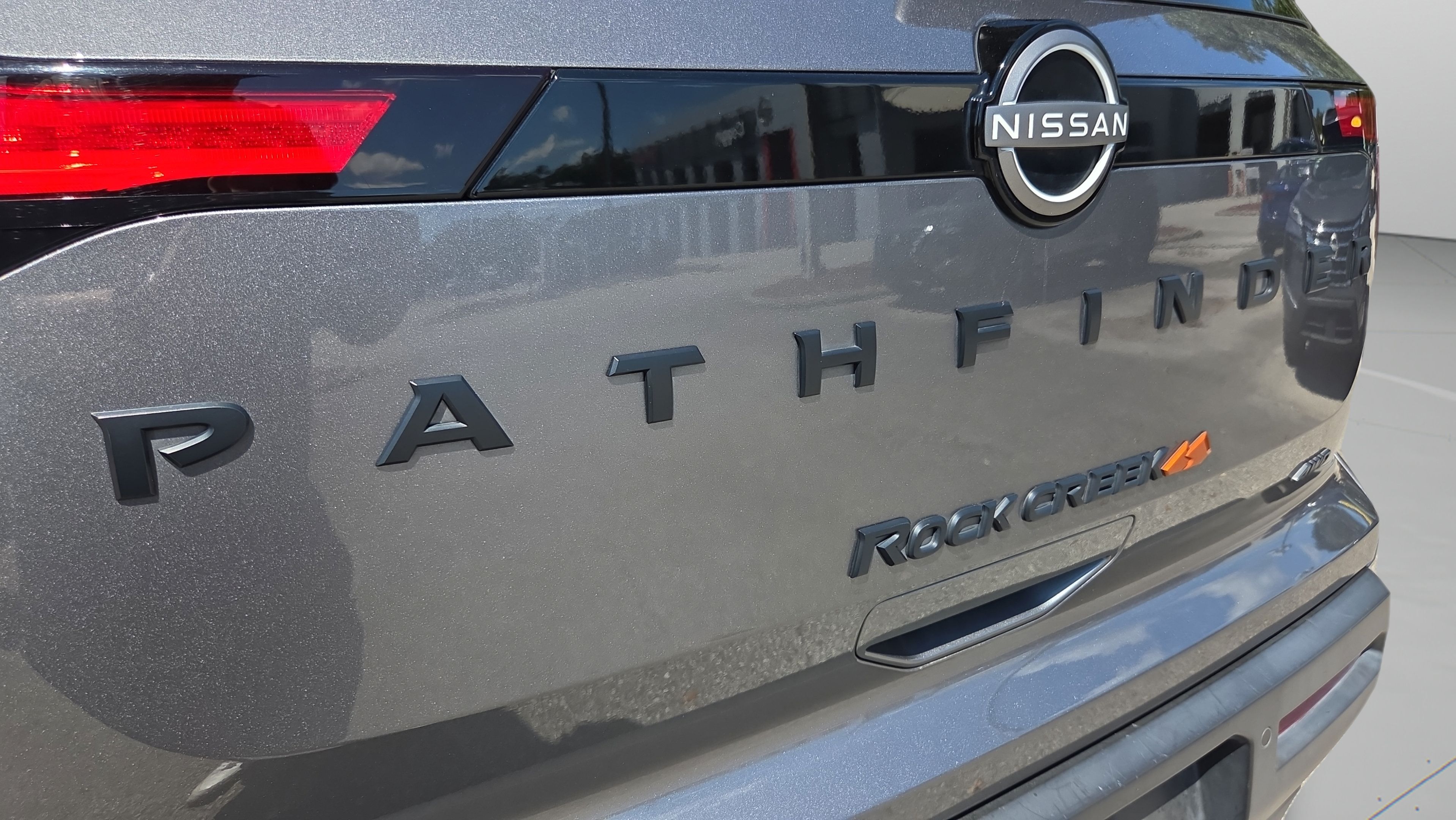 Used 2024 Nissan Pathfinder Rock Creek AWD/4WD image 31