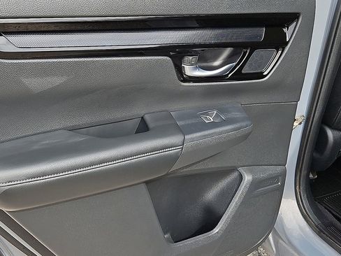 Used 2024 Honda CR-V EX-L image 17