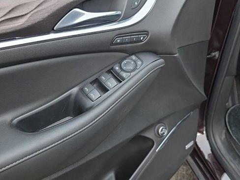 Used 2023 Buick Enclave Avenir image 16