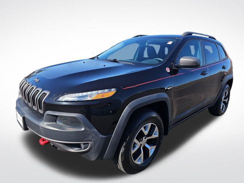 Used 2015 Jeep Cherokee Trailhawk image 9