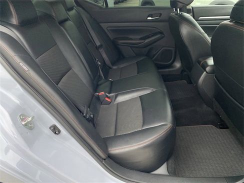 Used 2024 Nissan Altima 2.5 SR image 27