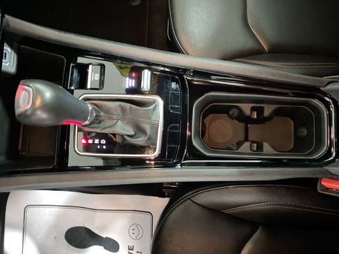 Used 2024 Jeep Compass Limited image 27