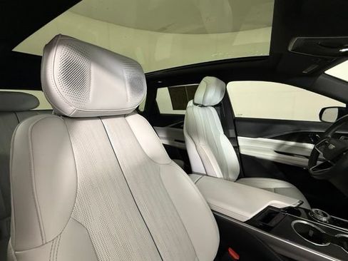 Certified 2024 Cadillac Lyriq Luxury RWD image 32