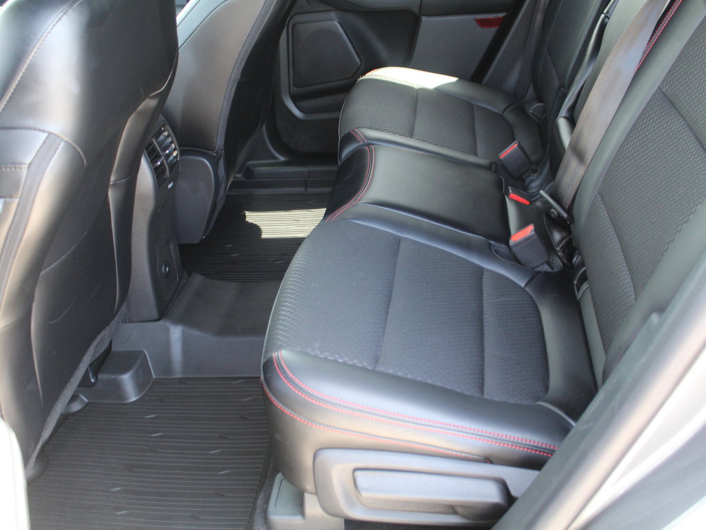 Used 2025 Ford Escape ST-Line Select AWD/4WD image 12