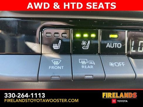 New 2025 Toyota Crown Signia image 4