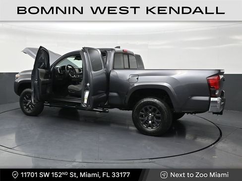 Used 2022 Toyota Tacoma SR5 image 31