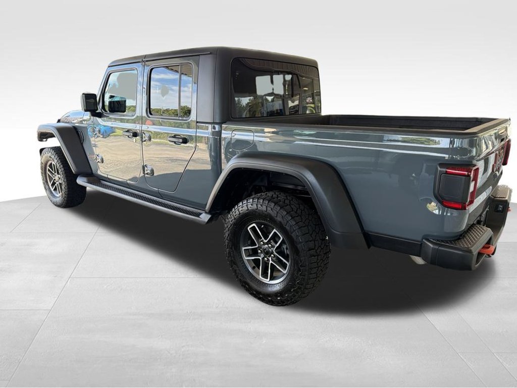 Used 2026 Jeep Gladiator Mojave AWD/4WD image 3