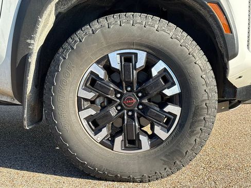 Used 2024 Nissan Frontier PRO-4X w/ Technology Package image 7