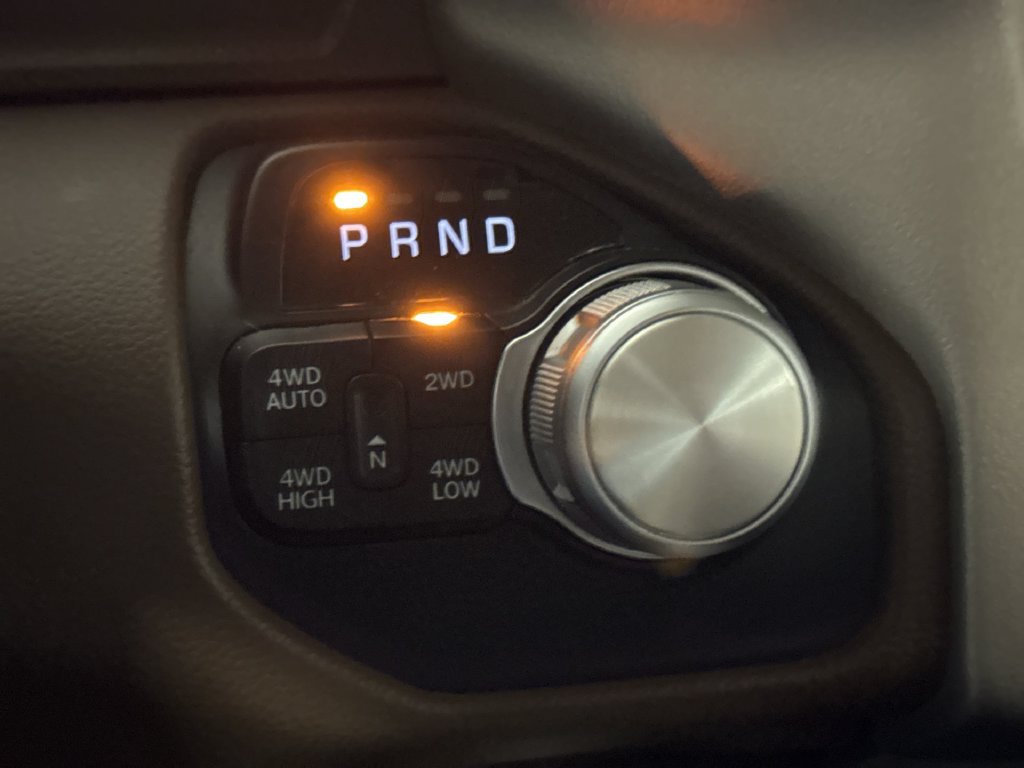 Used 2020 RAM 1500 Laramie AWD/4WD image 17