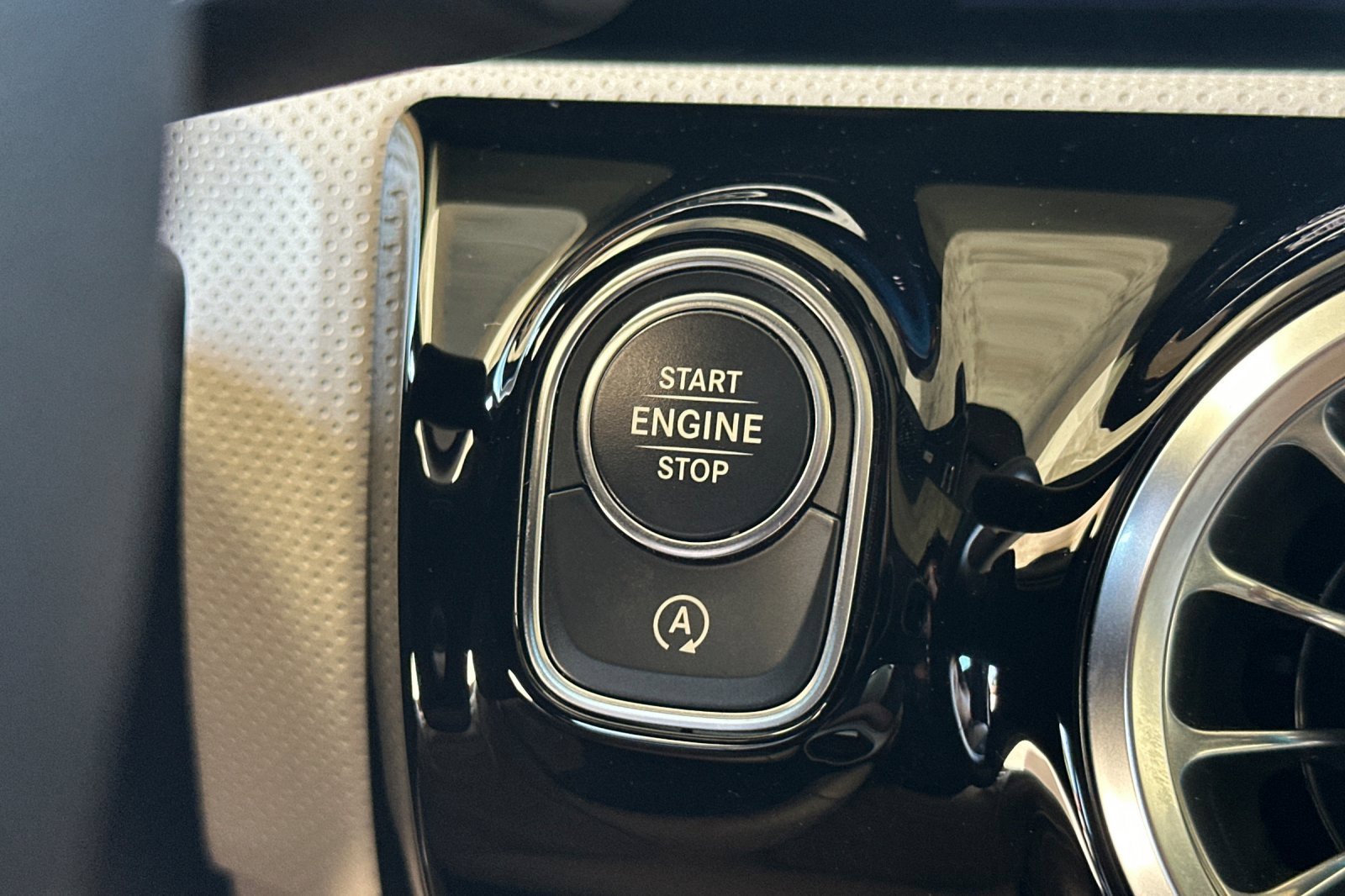 Certified 2023 Mercedes-Benz CLA 250 image 29