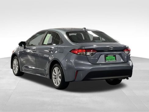 Used 2026 Toyota Corolla LE w/ LE Premium Package FWD image 3