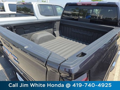Used 2023 GMC Sierra 1500 Denali AWD/4WD image 19