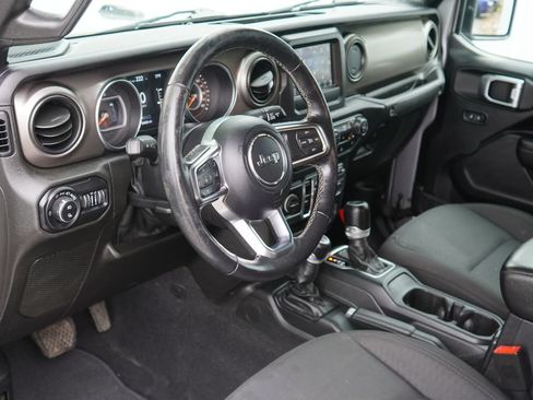 Used 2020 Jeep Gladiator Sport w/ Quick Order Package 24S AWD/4WD image 12