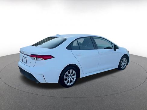 Used 2025 Toyota Corolla LE FWD image 11