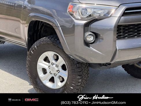 Used 2023 Toyota 4Runner SR5 Premium w/ Moonroof Package AWD/4WD image 9