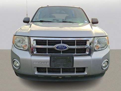 Used 2012 Ford Escape XLT image 2