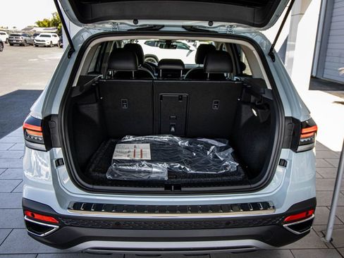 New 2026 Volkswagen Taos SE AWD/4WD image 19