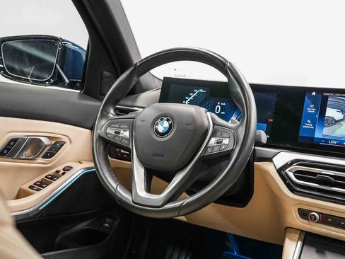 Used 2023 BMW 330i Sedan w/ Convenience Package RWD image 15
