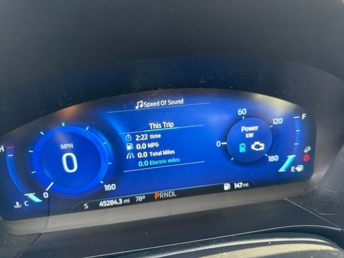 Used 2021 Ford Escape Titanium AWD/4WD image 18