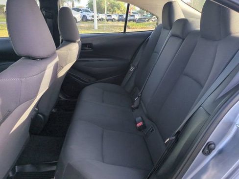 Used 2025 Toyota Corolla LE FWD image 12