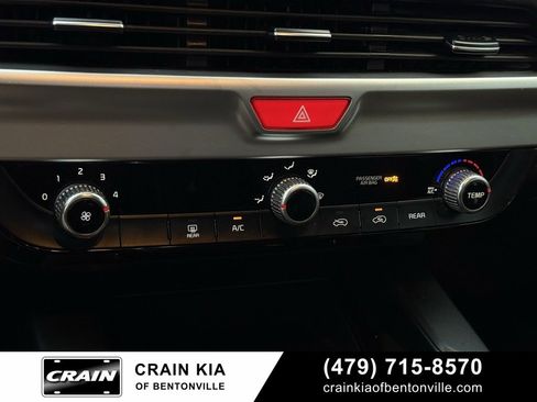 Used 2020 Kia Telluride LX image 18