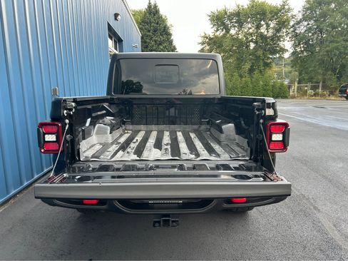 Used 2021 Jeep Gladiator Rubicon w/ LED Lighting Group image 15