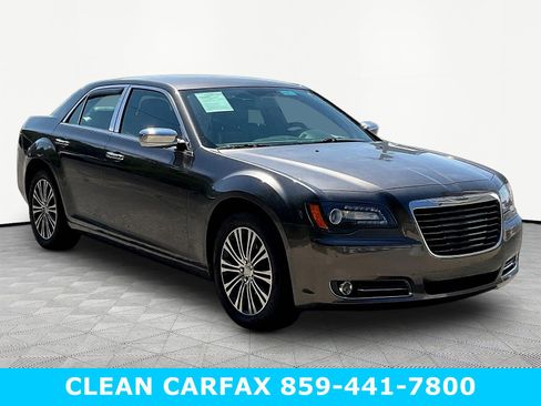 Used 2014 Chrysler 300 S AWD/4WD image 3