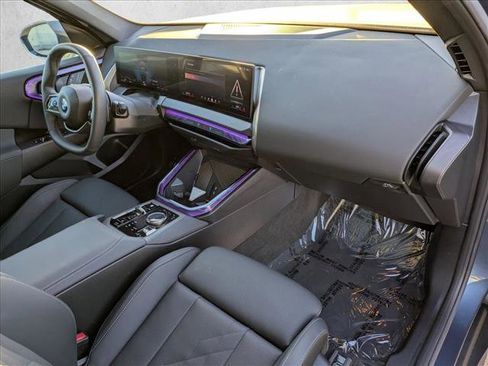 Certified 2025 BMW X3 xDrive30i w/ Convenience Package image 21