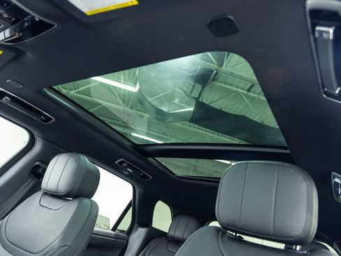 Used 2024 Land Rover Range Rover Sport Dynamic SE image 13