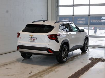 New 2026 Chevrolet Trax LT w/ Driver Confidence Package