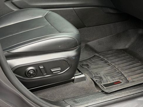 Used 2021 Jeep Grand Cherokee L Limited image 18