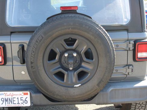 Used 2020 Jeep Wrangler Unlimited Sport image 28