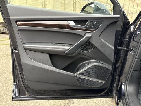 Used 2019 Audi Q5 2.0T Premium Plus w/ Premium Plus Package image 26