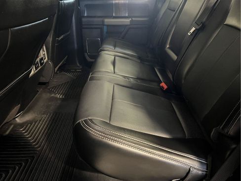 Used 2019 Ford F150 Lariat w/ Equipment Group 502A Luxury AWD/4WD image 16