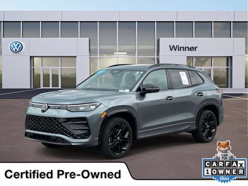 Certified 2025 Volkswagen Tiguan SE R-Line AWD/4WD image 1