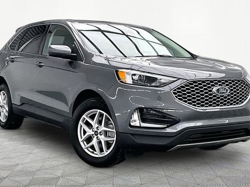 Certified 2023 Ford Edge SEL w/ Convenience Package AWD/4WD image 12