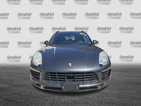 Used 2017 Porsche Macan AWD/4WD image 3