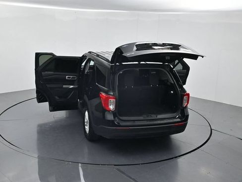 Used 2021 Ford Explorer XLT RWD image 46