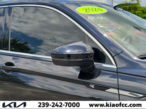 Used 2024 Volkswagen Tiguan SEL R-Line AWD/4WD image 8