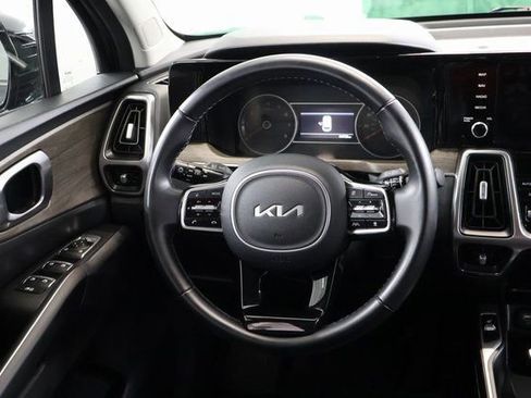 Used 2022 Kia Sorento X-Line EX image 17