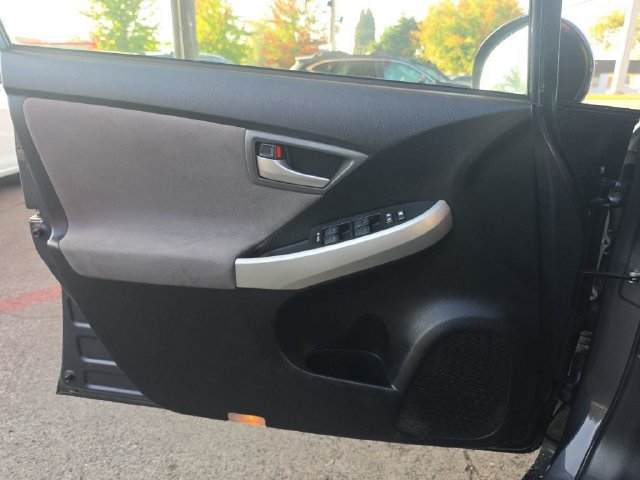 Used 2014 Toyota Prius Prime Plug-In Hybrid FWD image 17