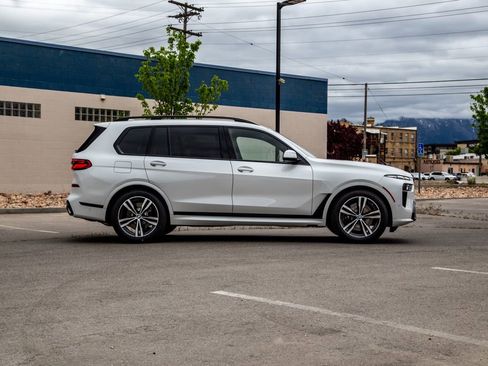 New 2026 BMW X7 xDrive40i w/ Executive Package AWD/4WD image 6