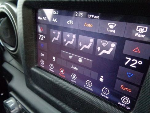 Certified 2018 Jeep Wrangler Unlimited Sport S image 21