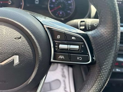 Used 2023 Kia Forte GT-Line FWD image 12