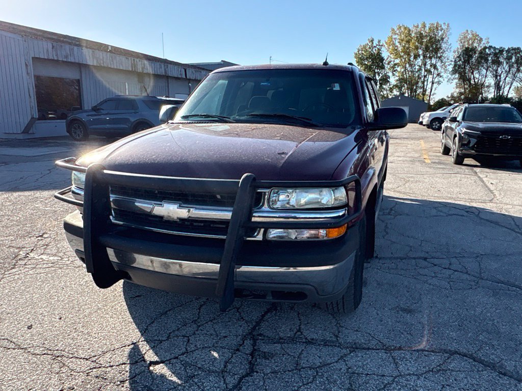 Used 2005 Chevrolet Suburban LS w/ Preferred Equipment Group AWD/4WD image 4