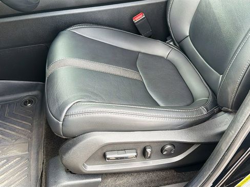 Used 2025 Honda Pilot Touring image 20