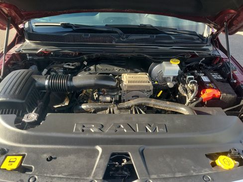 Used 2023 RAM 1500 Laramie AWD/4WD image 32