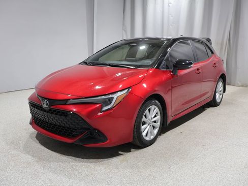 Used 2023 Toyota Corolla SE FWD image 5