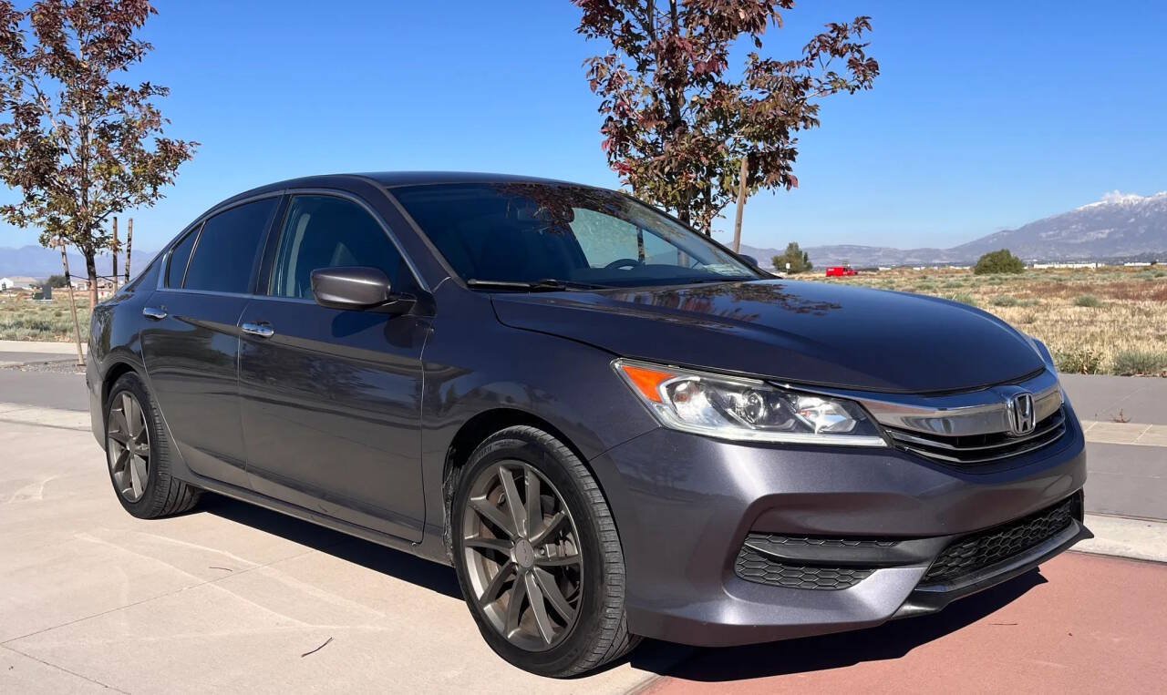 Used 2017 Honda Accord LX image 3
