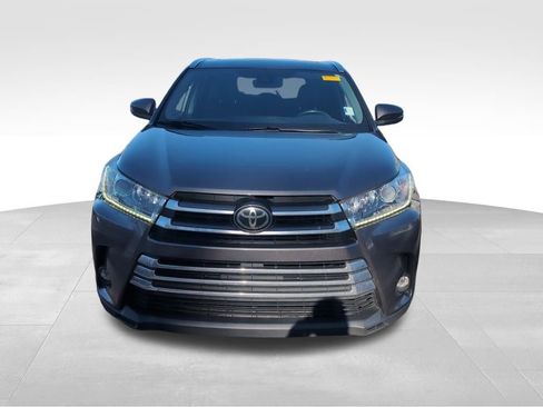 Used 2019 Toyota Highlander Limited image 3
